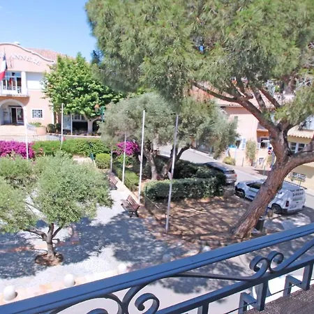 Pasteur סן-מקסים